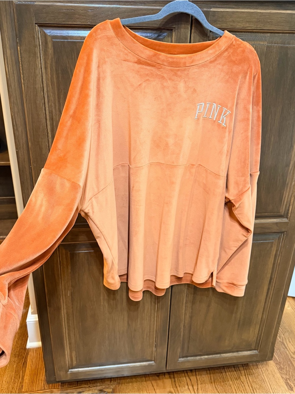PINK Victoria's Secret Varsity Crew- XL